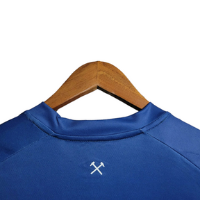 Camisa West Ham III 23/24 - Torcedor Umbro Masculina - Azul com detalhes em Verde
