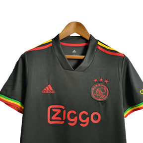 Camisa Ajax Edição Especial 21/22 - Torcedor Adidas Masculina - Preta com detalhes em homenagem a curação