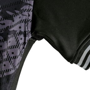 Camisa Seleção do Brasil Edição Especial 22/23 - Torcedor Nike Feminina - Preta com detalhes em cinza