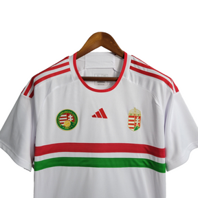 Camisa Seleção Hungria Edição Especial 22/23 - Torcedor Adidas Masculina - Branca com detalhes em vermelho e verde