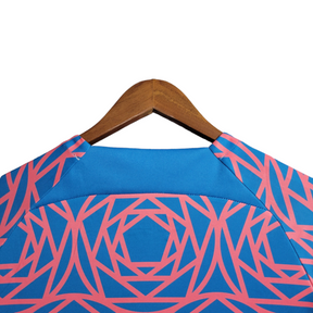 Camisa Seleção Inglaterra 23/24 - Torcedor Nike Masculina - Azul com detalhes em laranja