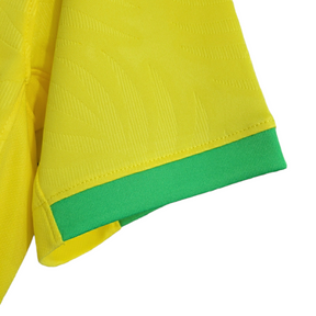 Camisa Seleção Brasil I 23/24 - Torcedor Nike Masculina - Amarela com detalhes em verde