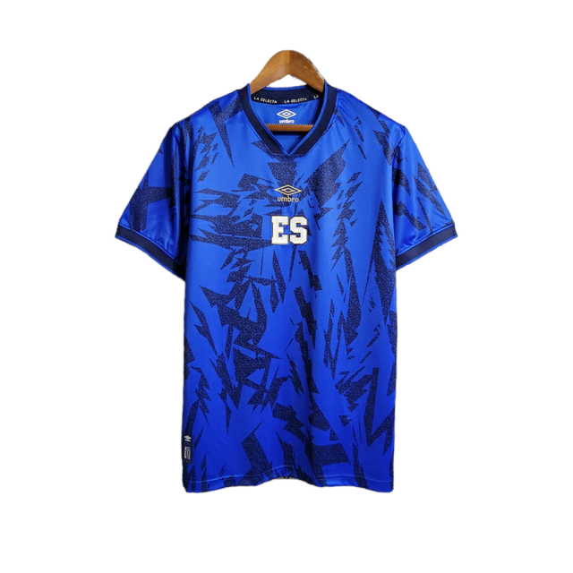 Camisa El Salvador I 23/24 - Torcedor Umbro Masculina - Azul com detalhes em branco e dourado