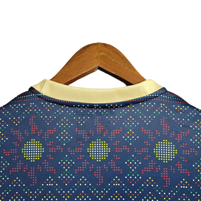 Camisa Seleção Jamaica Treino 23/24 - Torcedor Adidas Masculina - Azul com detalhes em dourado