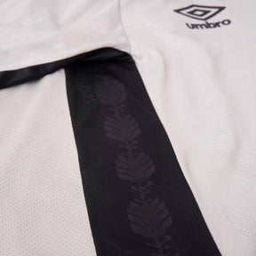 Camisa Athletico Paranaense II 25/26 - Torcedor Umbro Feminina - Branca com detalhes em preto