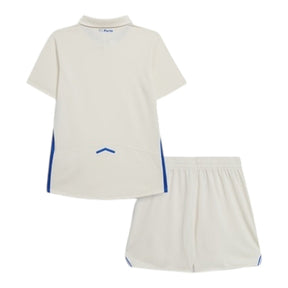 Kit Infantil Porto III 25/26 - New Balance - Branco com detalhes em azul