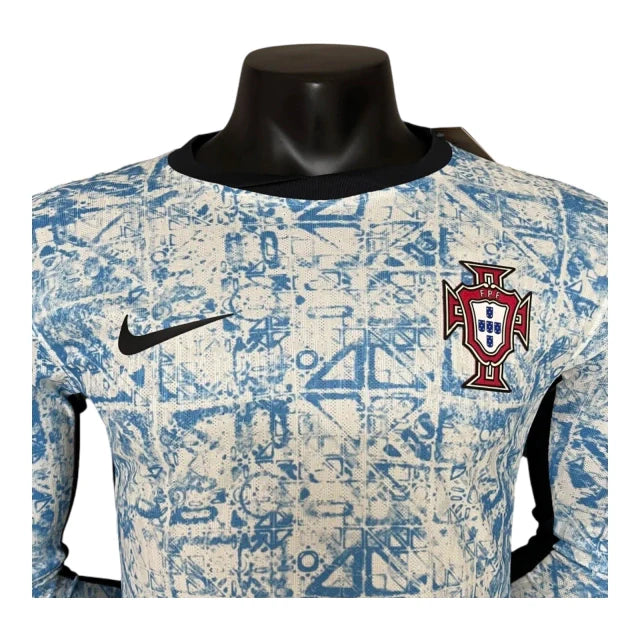 Camisa Seleção de Portugal II 24/25 manga longa - Jogador Nike Masculina - Branca com detalhes em azul