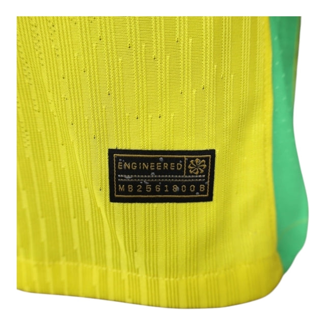 Camisa Seleção Brasileira I 25/26 - Jogador Nike Masculina - Amarela com detalhes em azul e verde